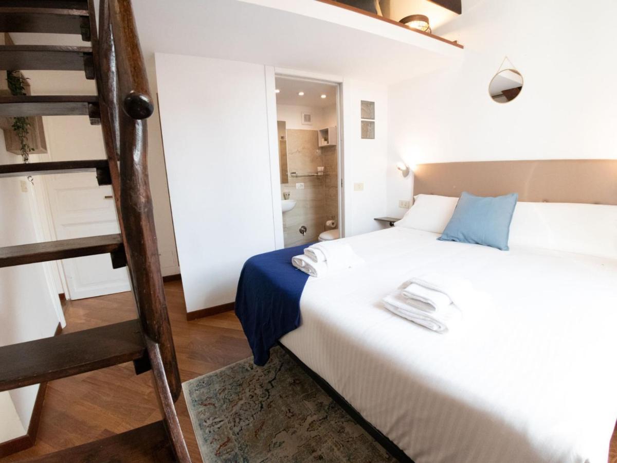 The Best Rent - Three-bedroom Close To Colosseo Lägenhet