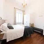 The Best Rent - Three-Bedroom Apartment Close To Colosseo